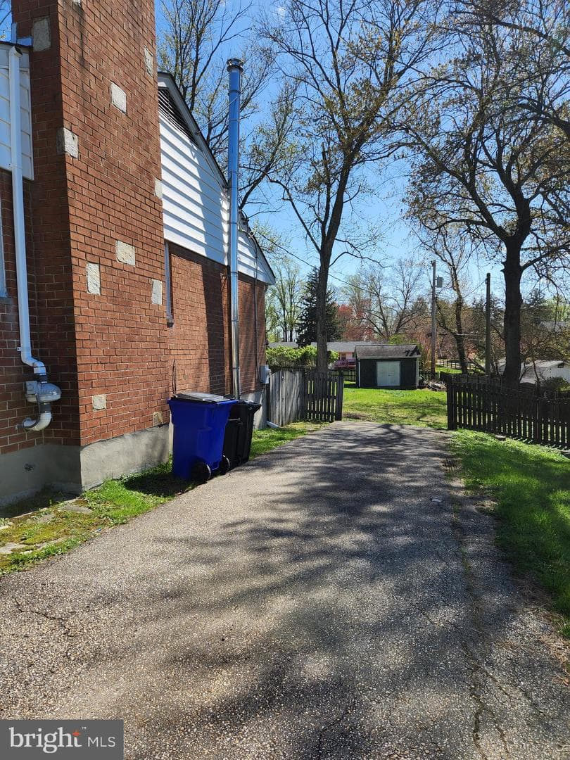 8905 Old Frederick Road photo 5