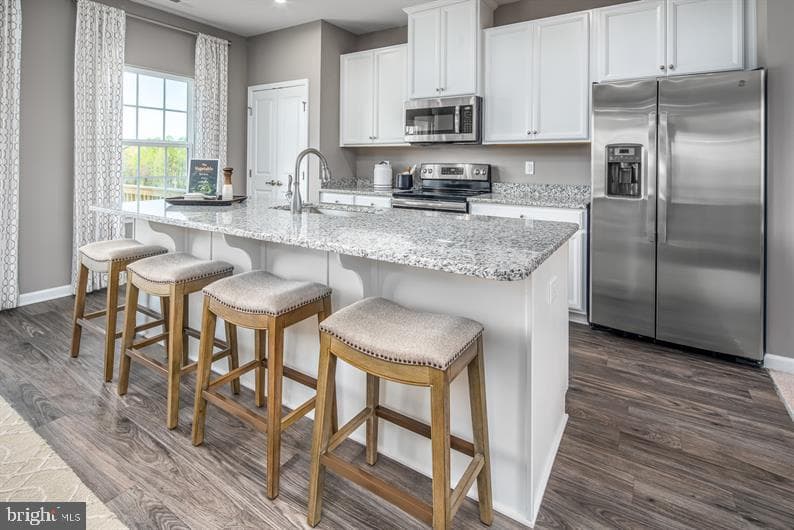 7858 Blackbriar Way photo 1
