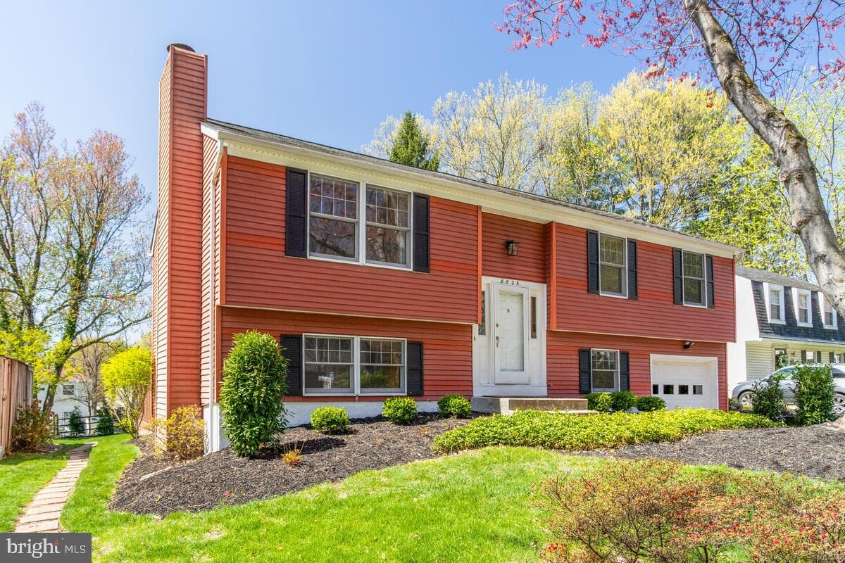 8825 Besthold Garth photo 44