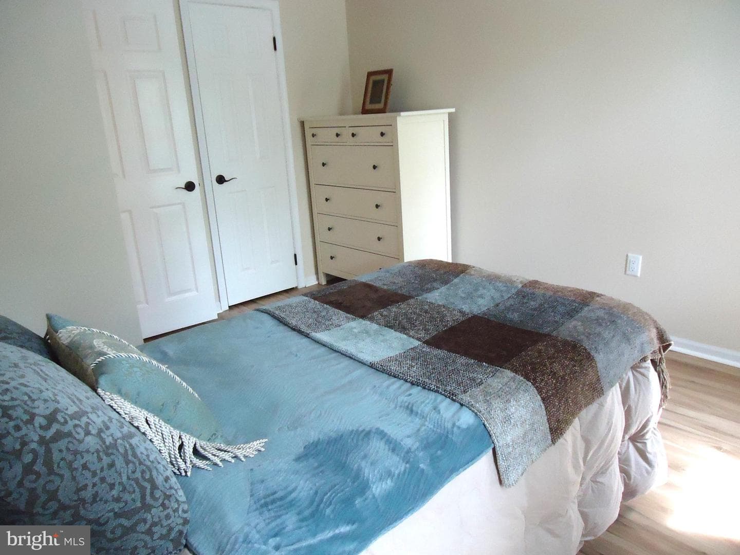 6413 Sewells Orchard Drive photo 30