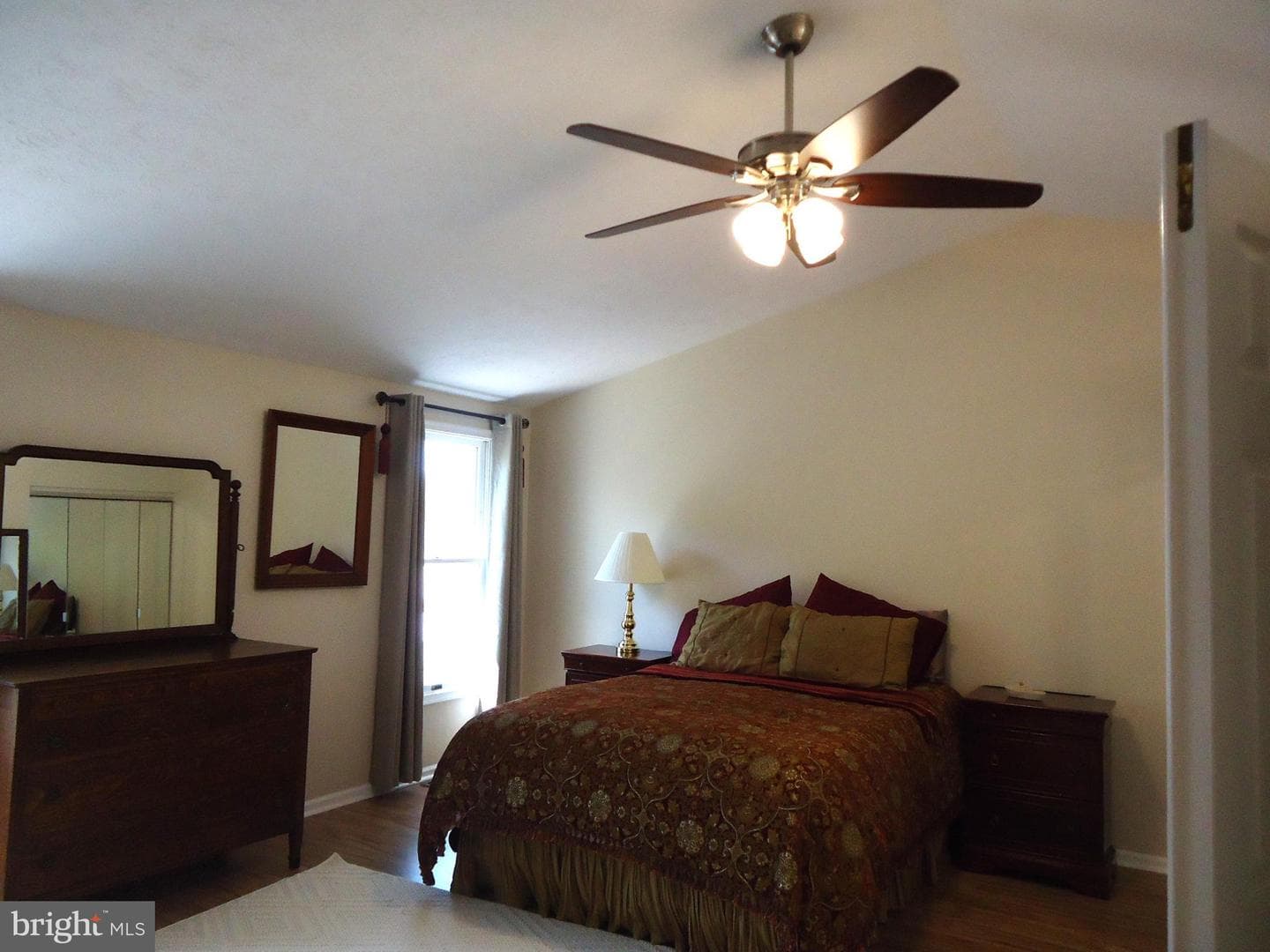 6413 Sewells Orchard Drive photo 32