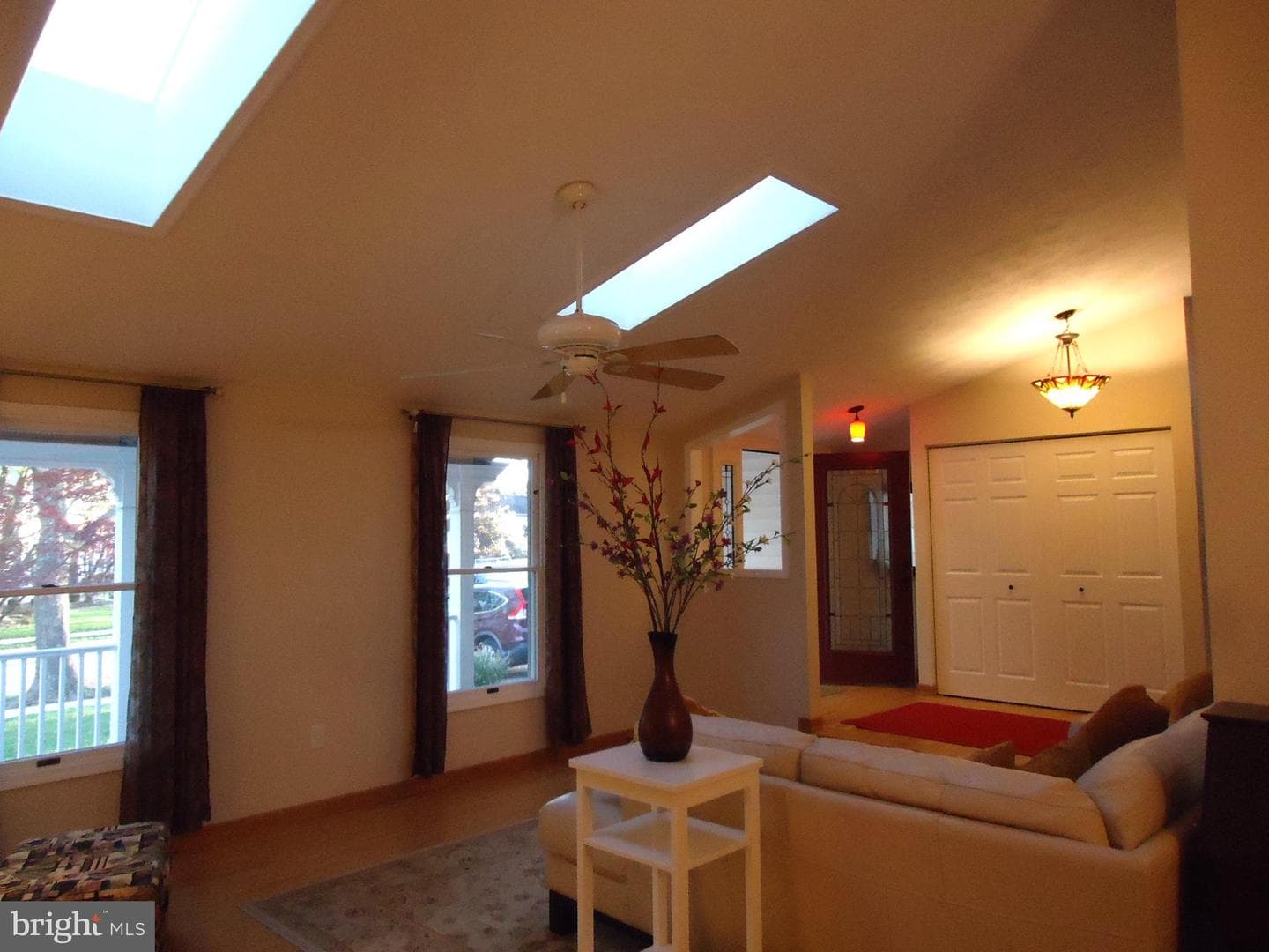 6413 Sewells Orchard Drive photo 9