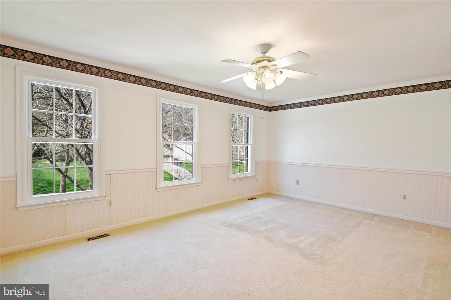 3823 Grosvenor Drive photo 19