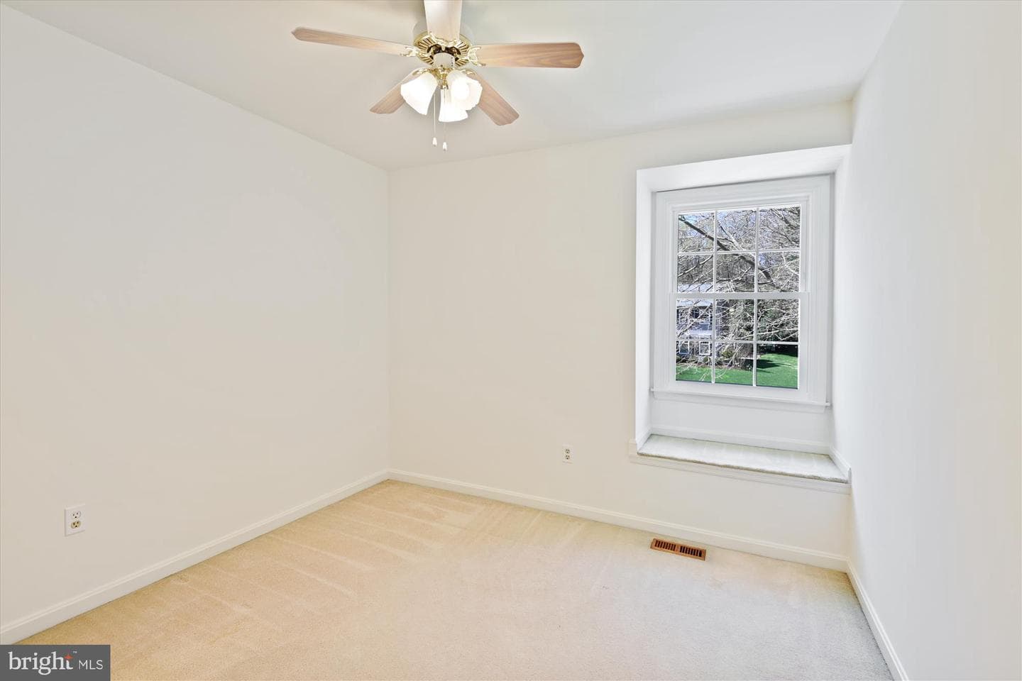 3823 Grosvenor Drive photo 23