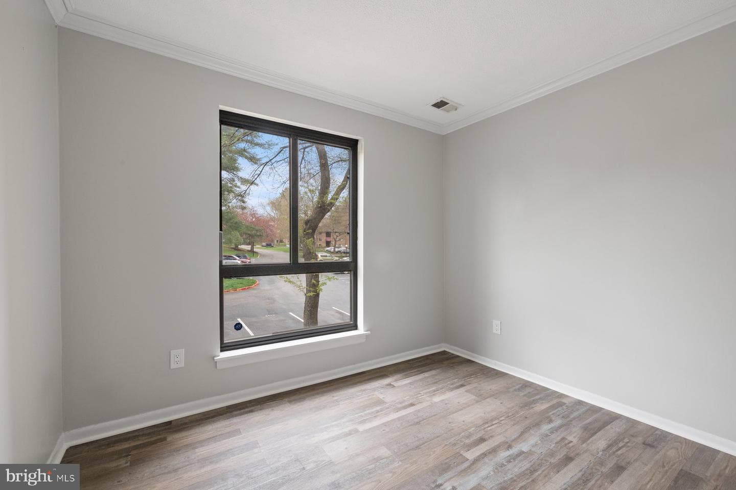 6071 Majors Lane #i 3 photo 11