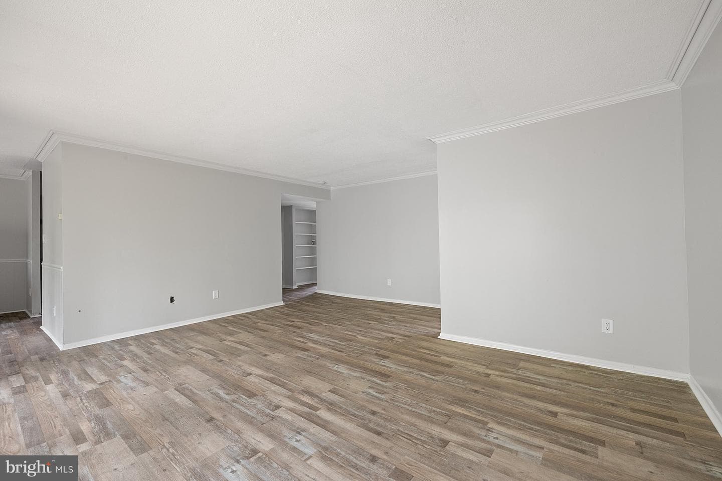 6071 Majors Lane #i 3 photo 4