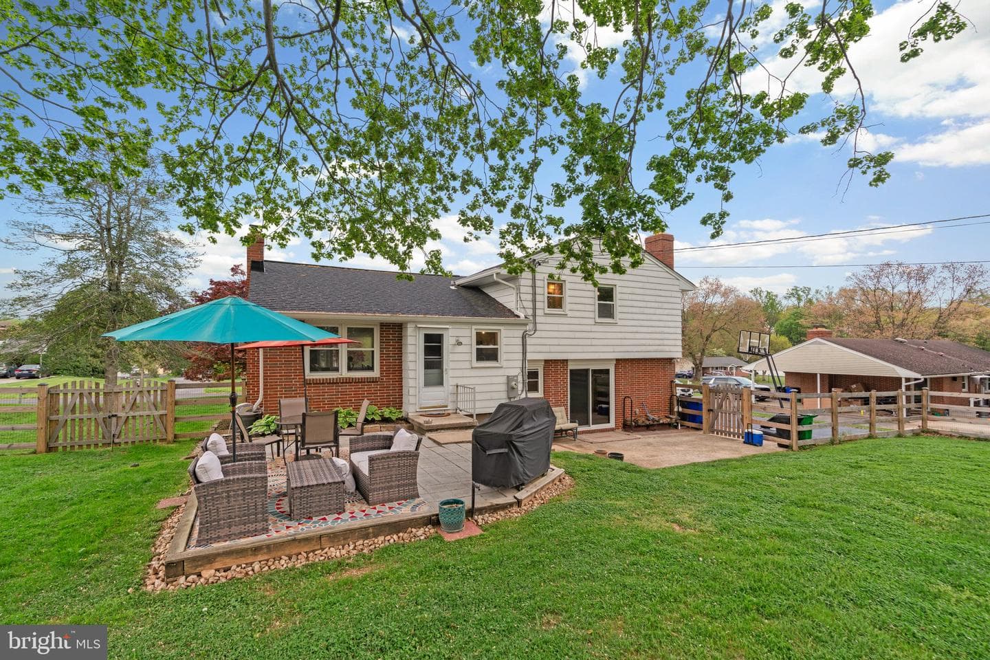 2822 Pinewick Road photo 47