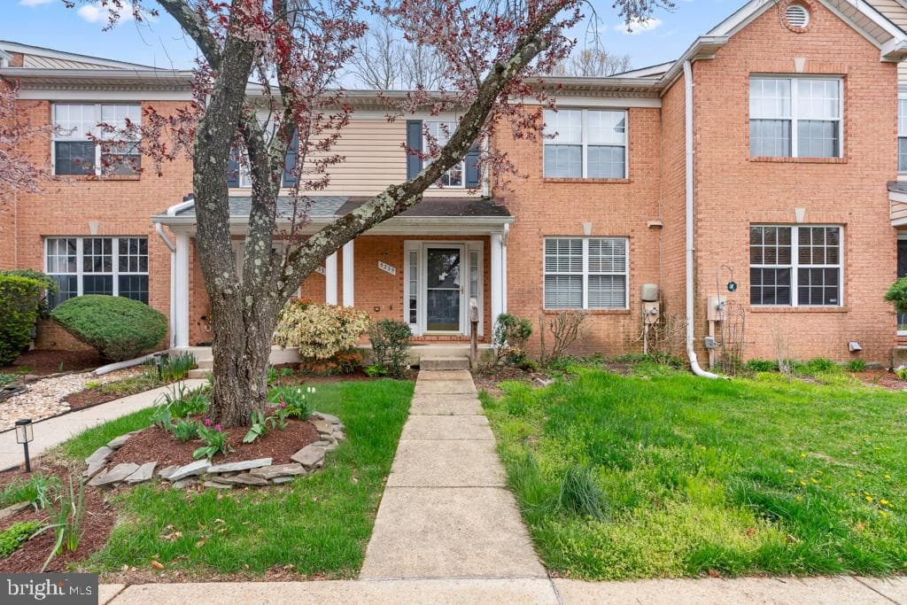 5235 Lightfoot Path