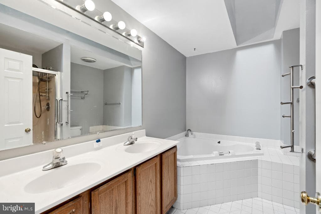 5235 Lightfoot Path photo 13