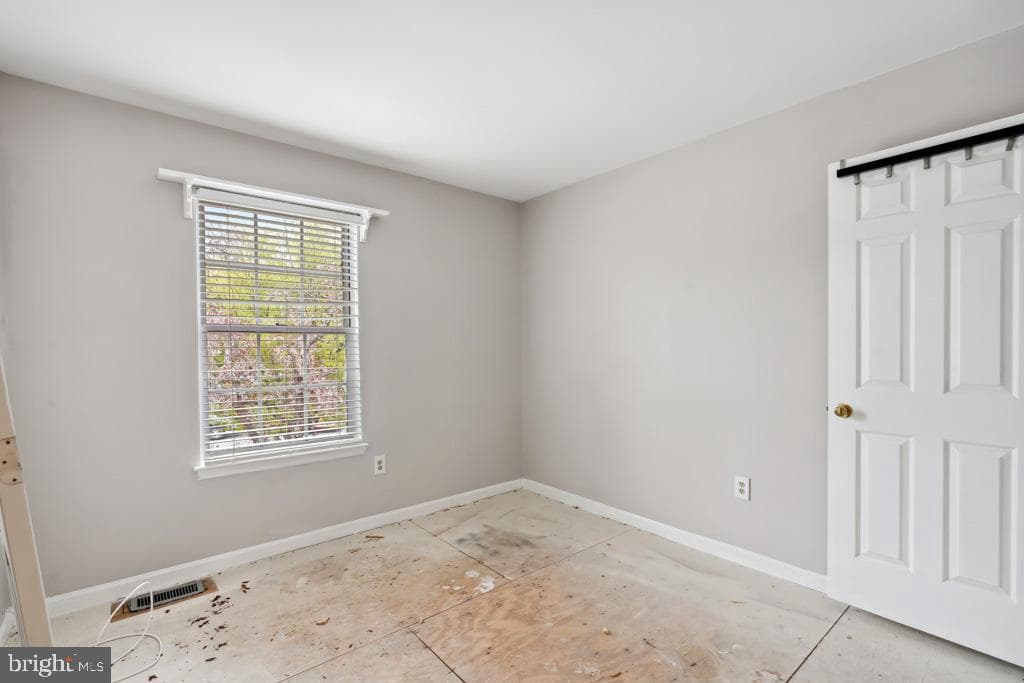 5235 Lightfoot Path photo 17