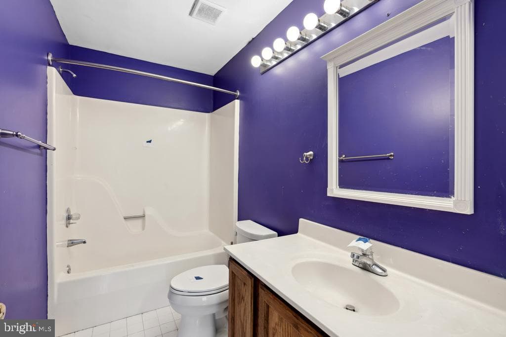 5235 Lightfoot Path photo 18