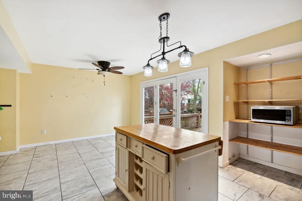 5235 Lightfoot Path photo 8