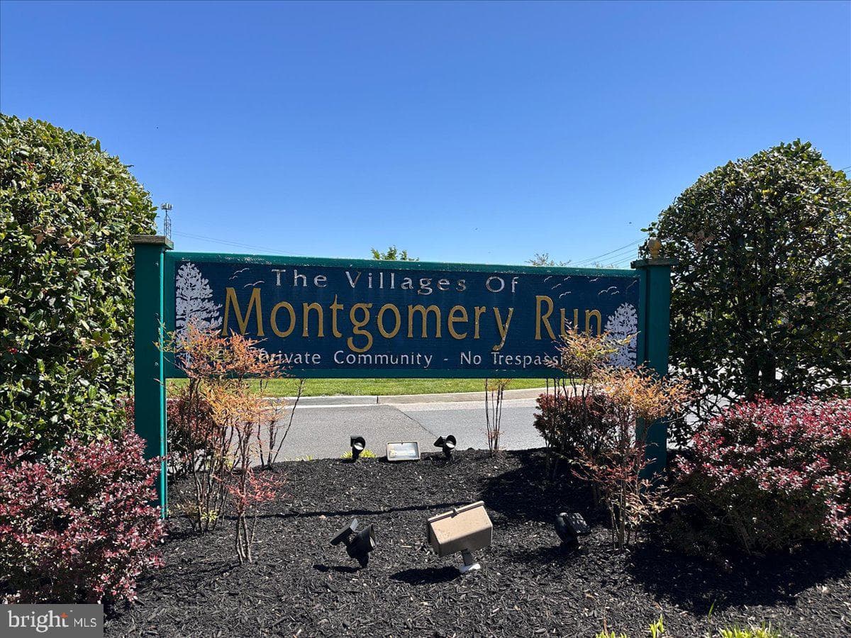 8384 Montgomery Run Road #b photo 2