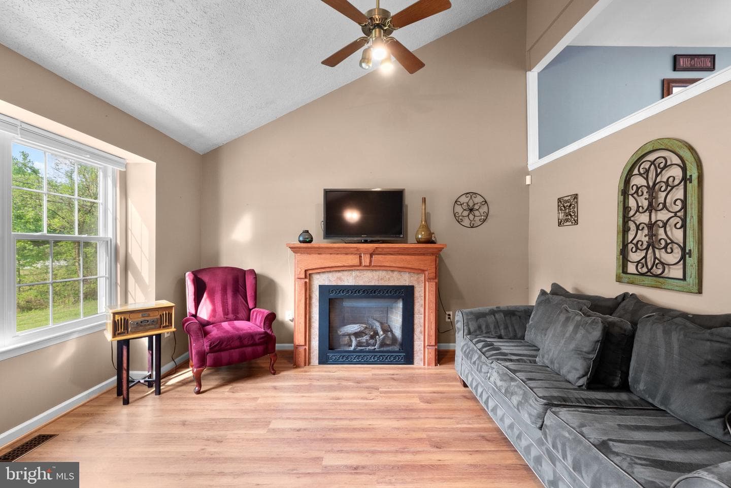 6011 Bauman Drive photo 4