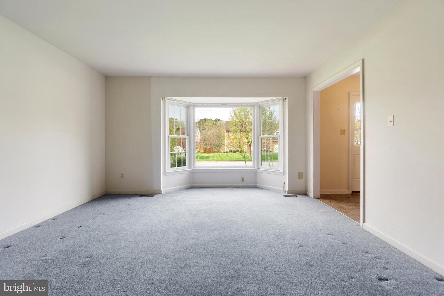 10216 Clubhouse Court photo 3