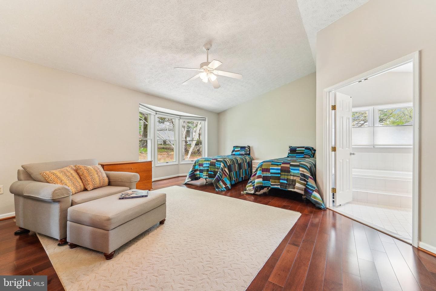 10908 Harmel Drive photo 16