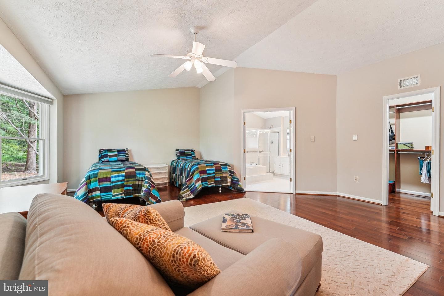 10908 Harmel Drive photo 17
