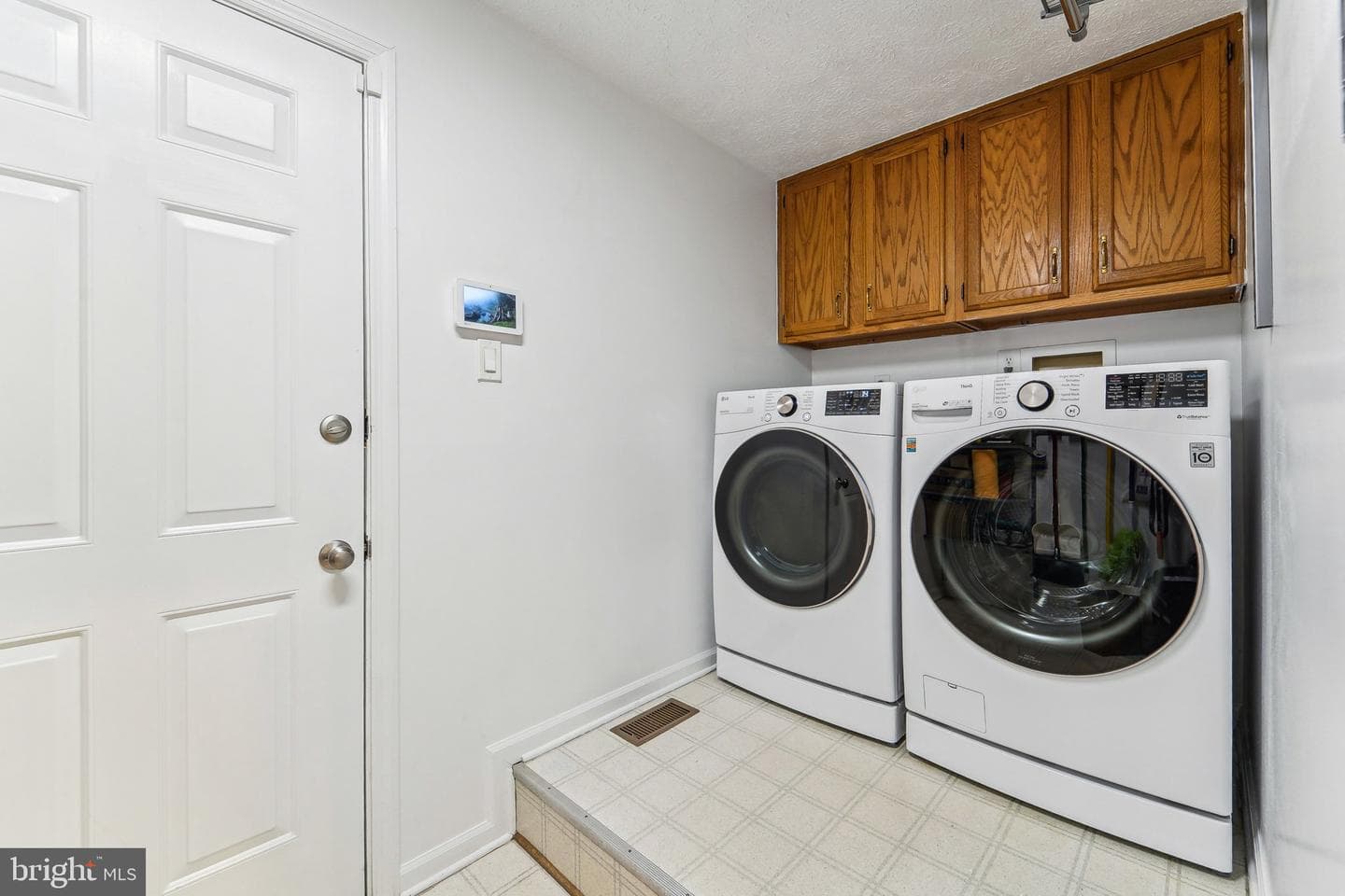 10908 Harmel Drive photo 29