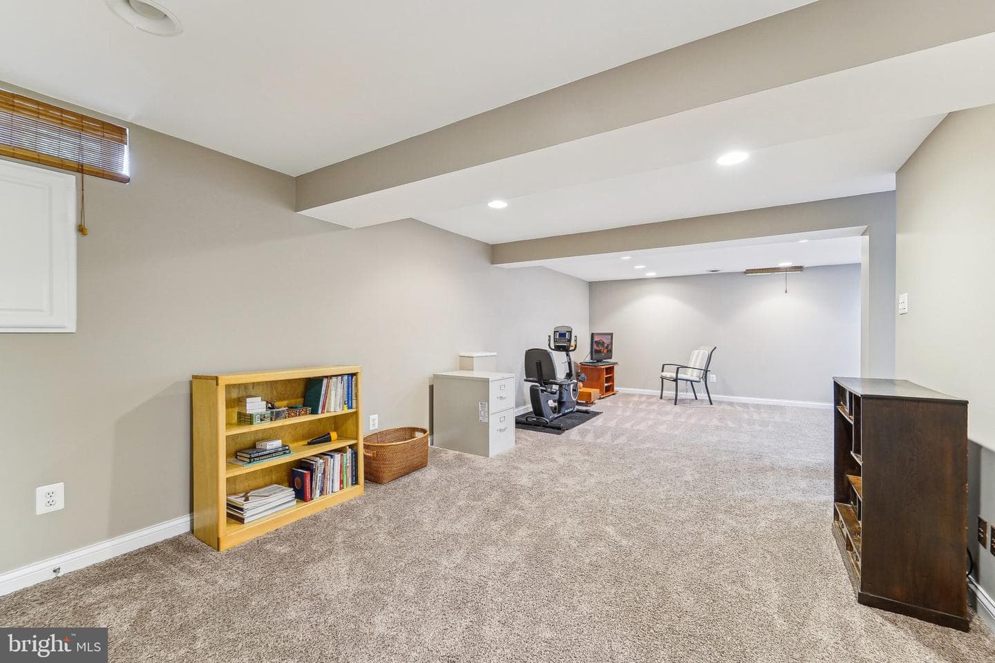 10908 Harmel Drive photo 32