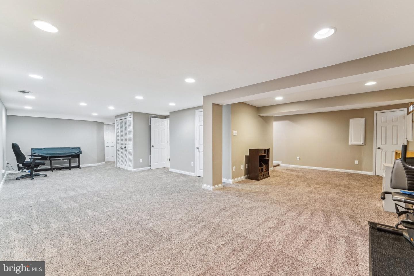 10908 Harmel Drive photo 33