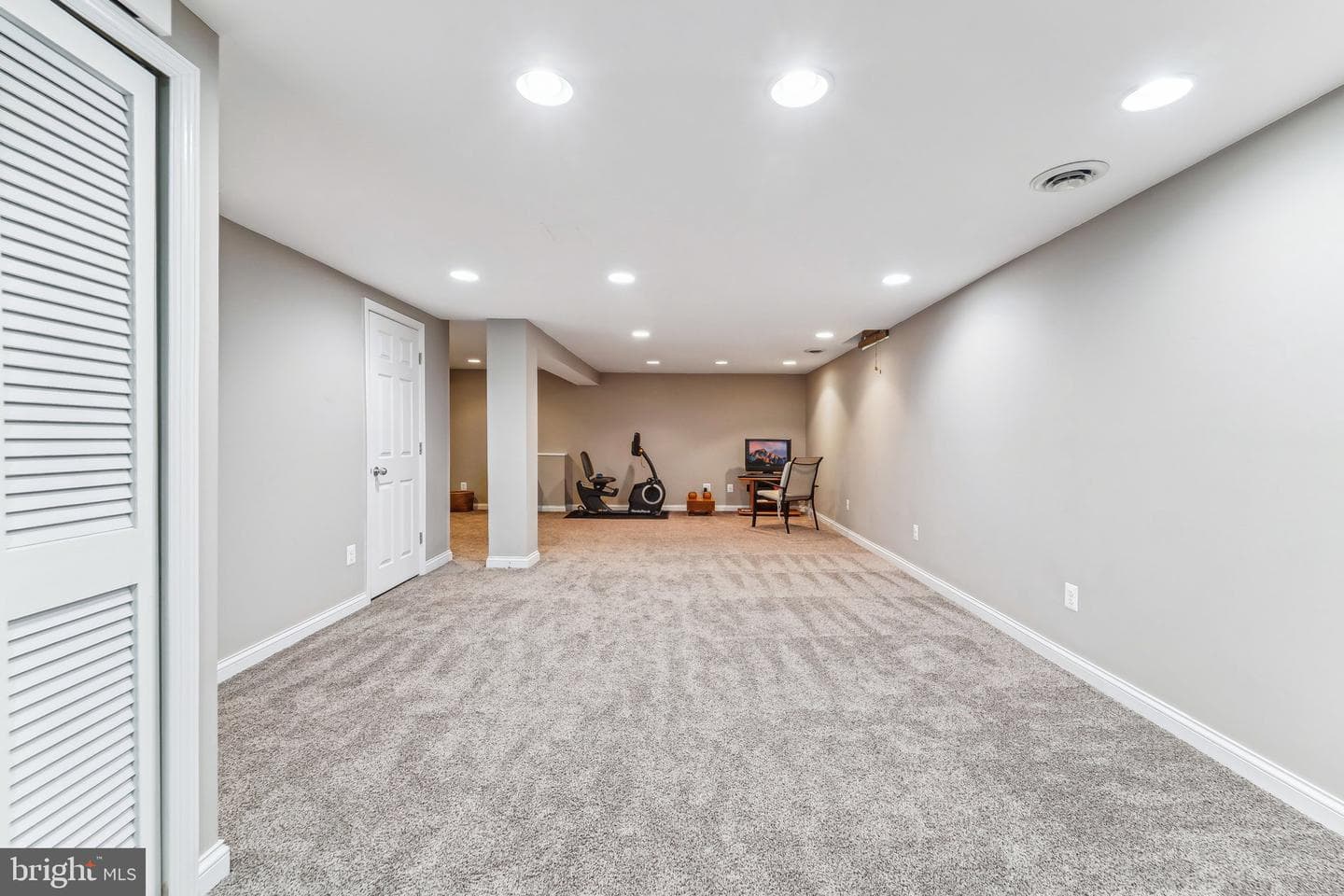 10908 Harmel Drive photo 35