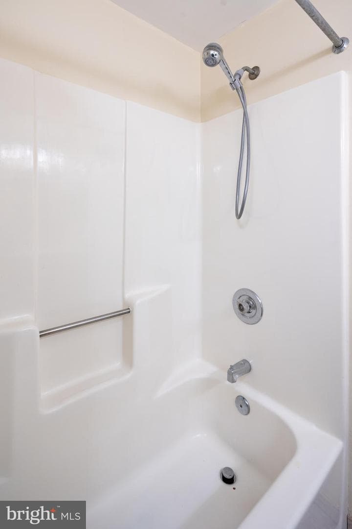 7318 Bobolink Court photo 37