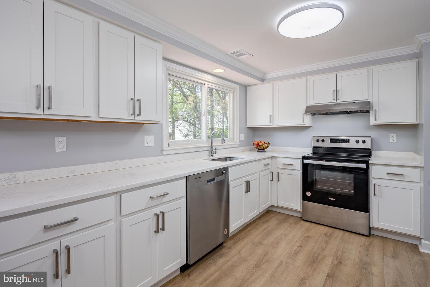 7318 Bobolink Court photo 4