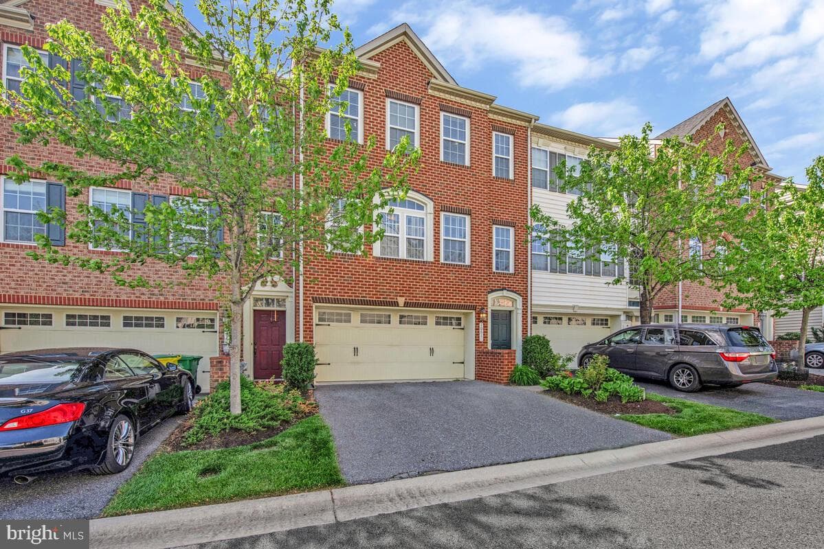 10610 Old Ellicott Circle #10 photo 2