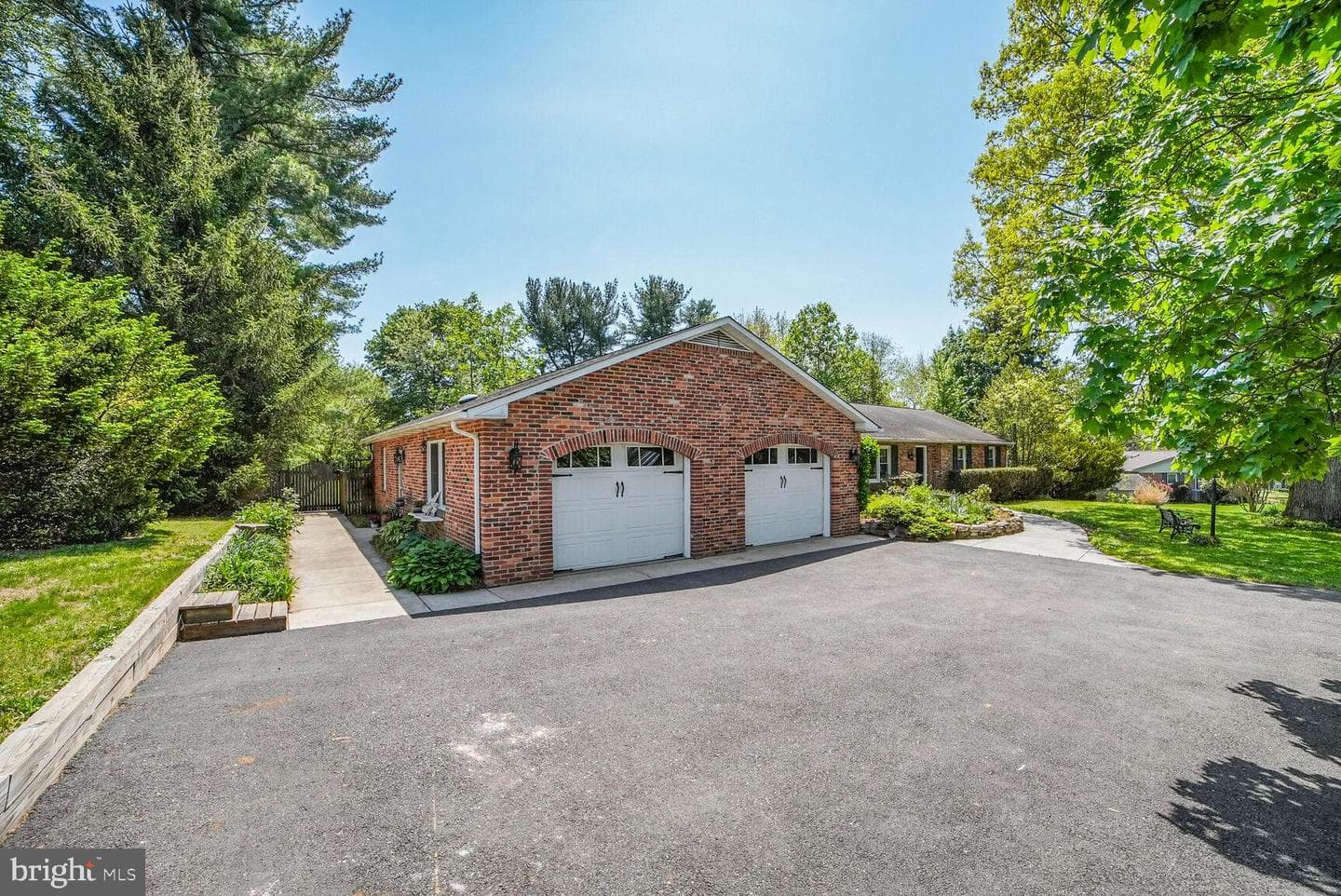 7549 Cherry Tree Drive photo 3