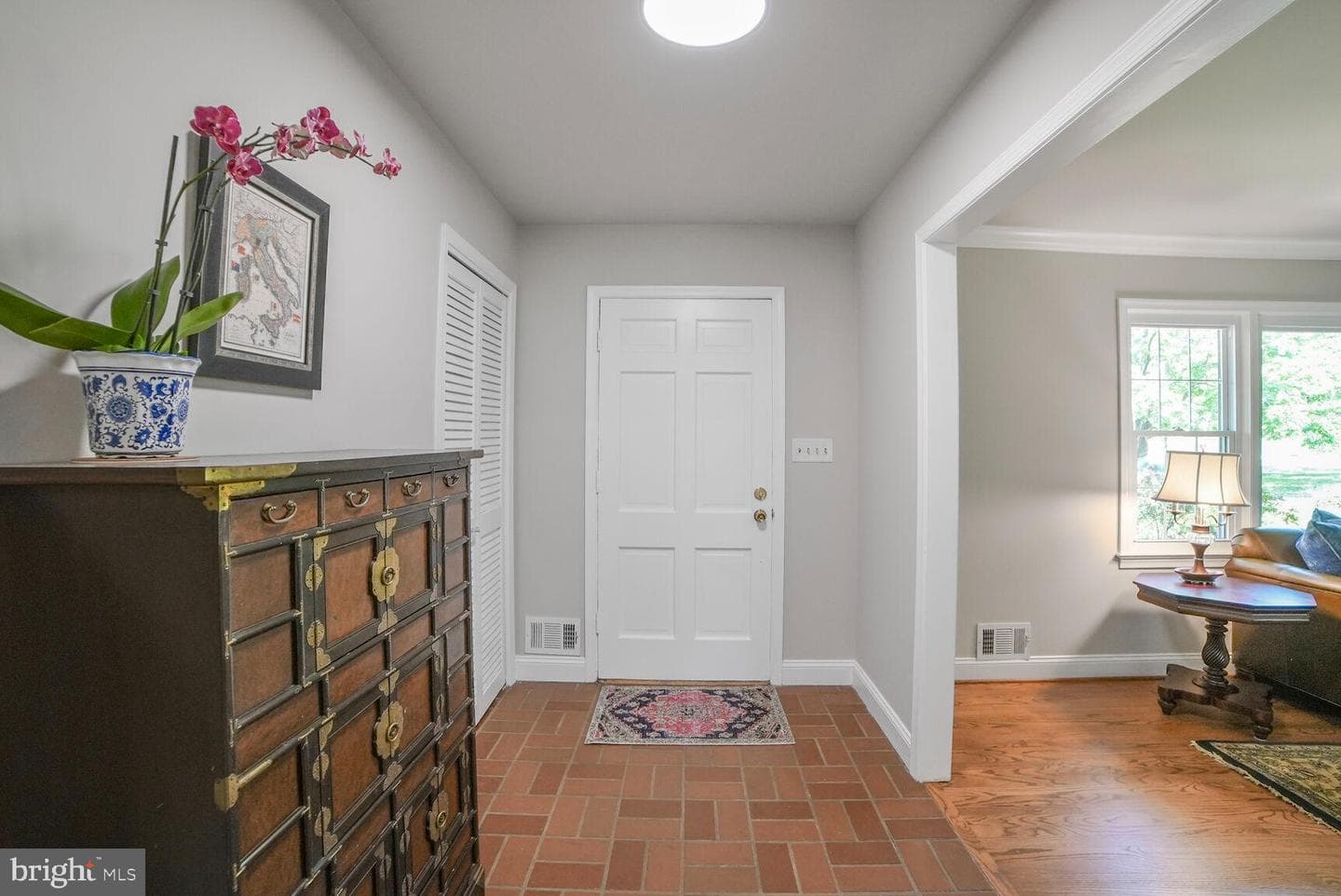 7549 Cherry Tree Drive photo 5
