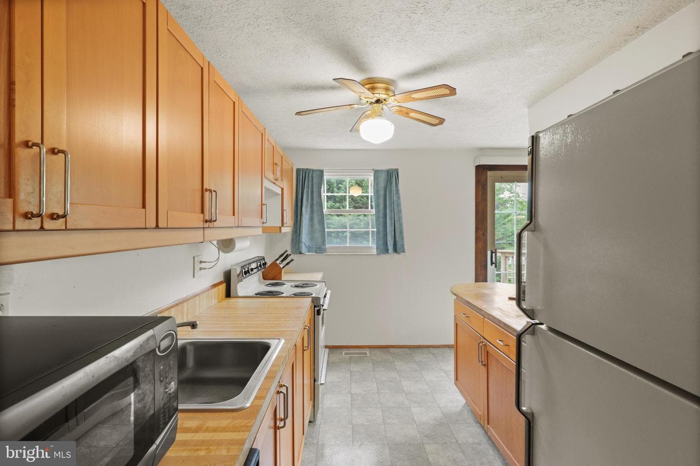 9269 Pigeonwing Place photo 13