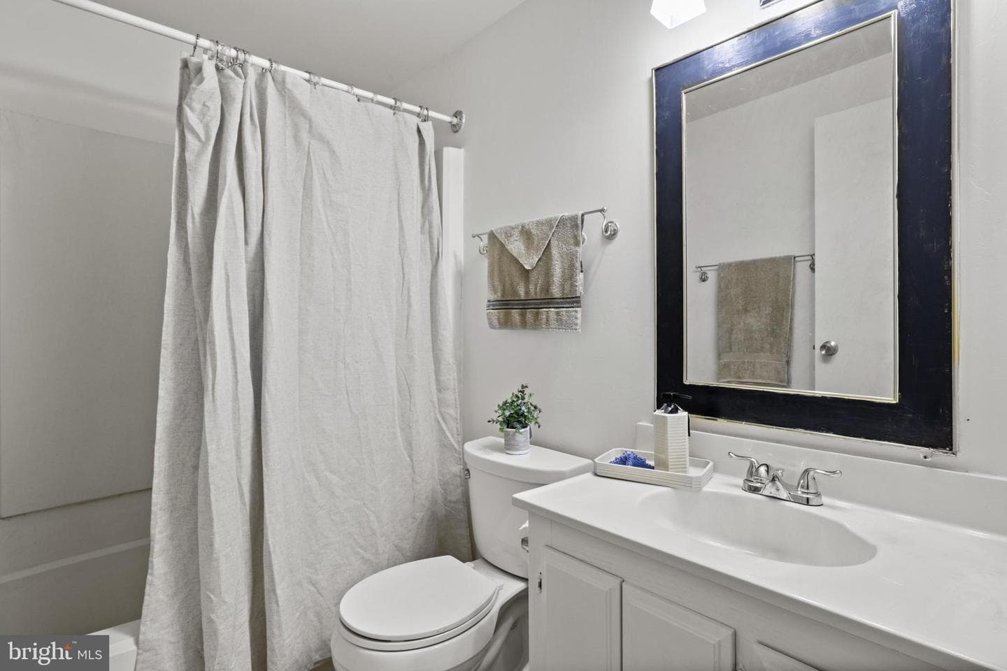 9269 Pigeonwing Place photo 38