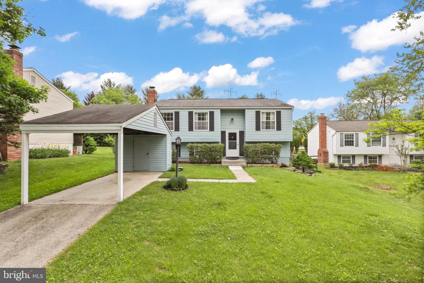 9269 Pigeonwing Place photo 4