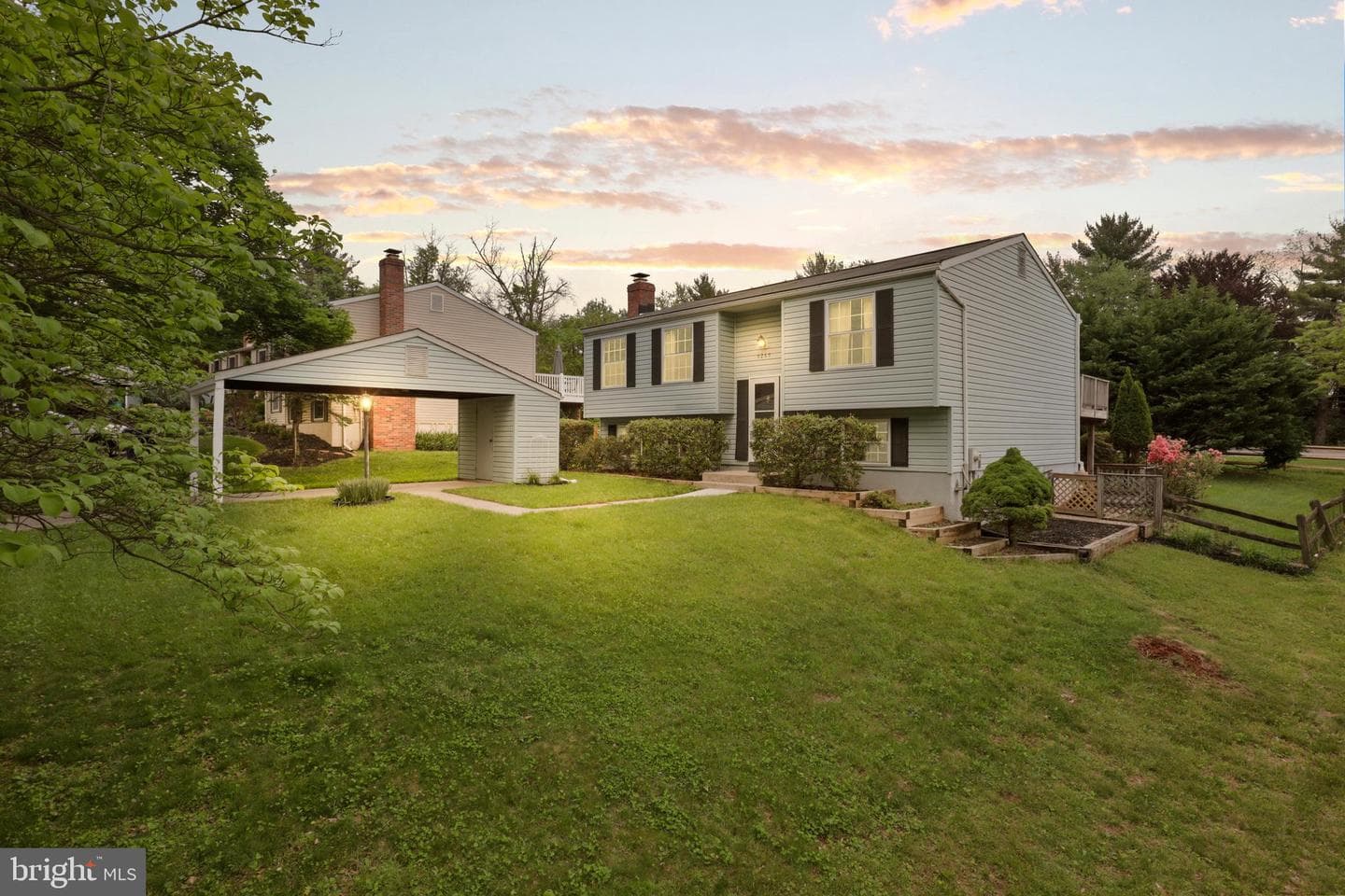 9269 Pigeonwing Place photo 6