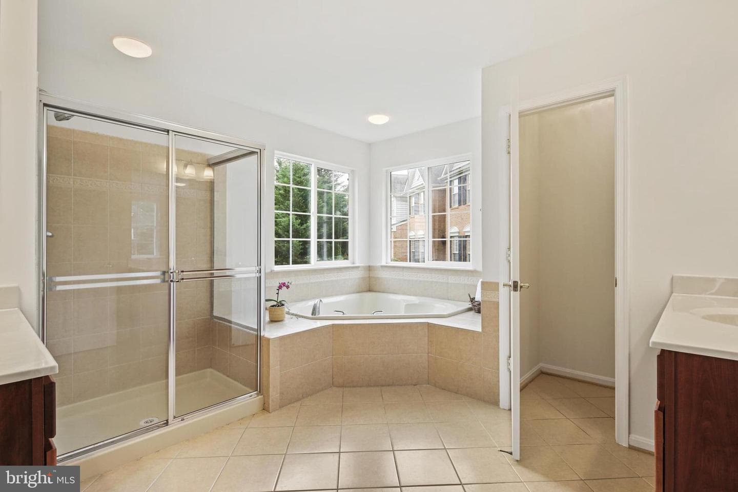 4857 Royal Coachman Drive photo 21