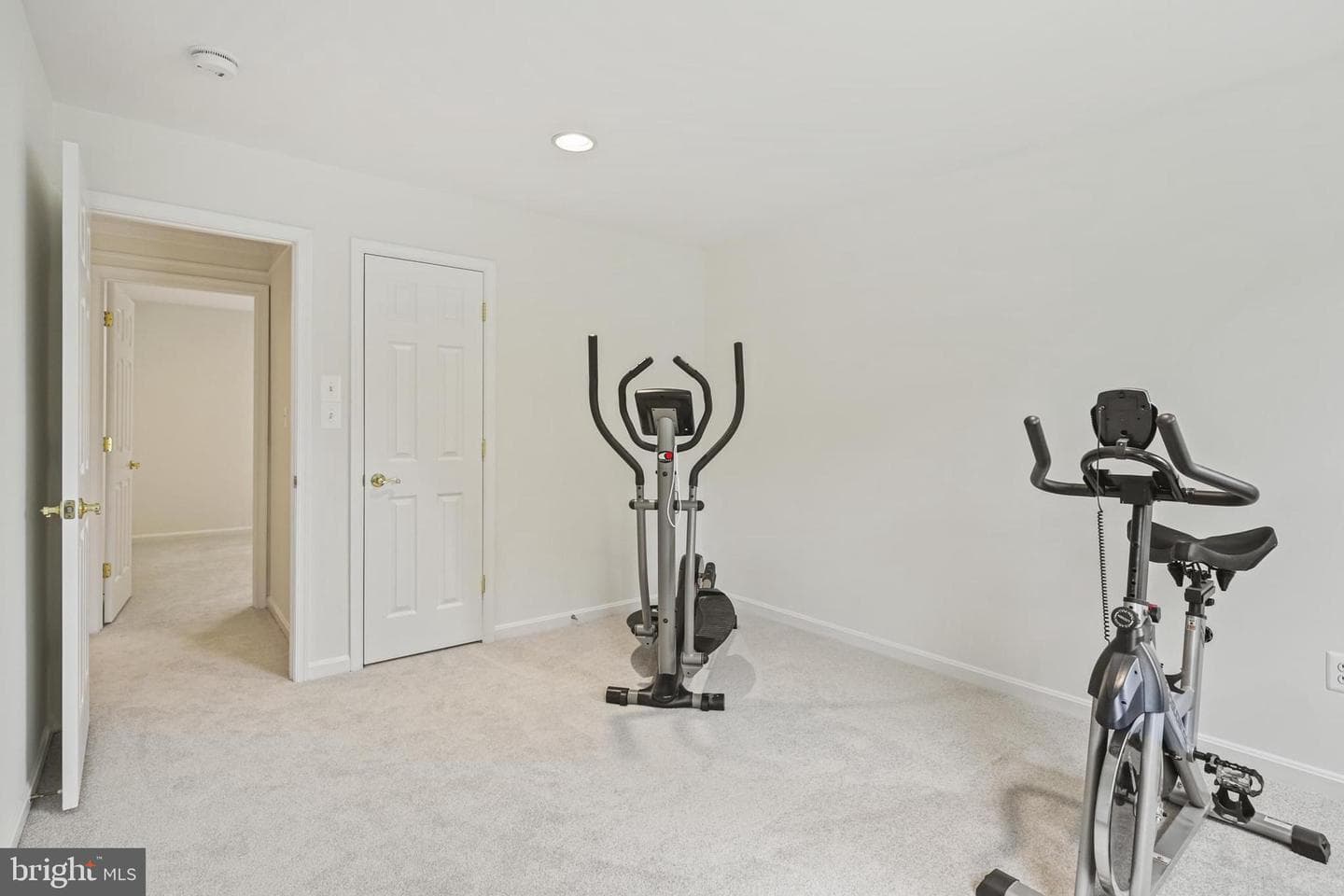 4857 Royal Coachman Drive photo 27