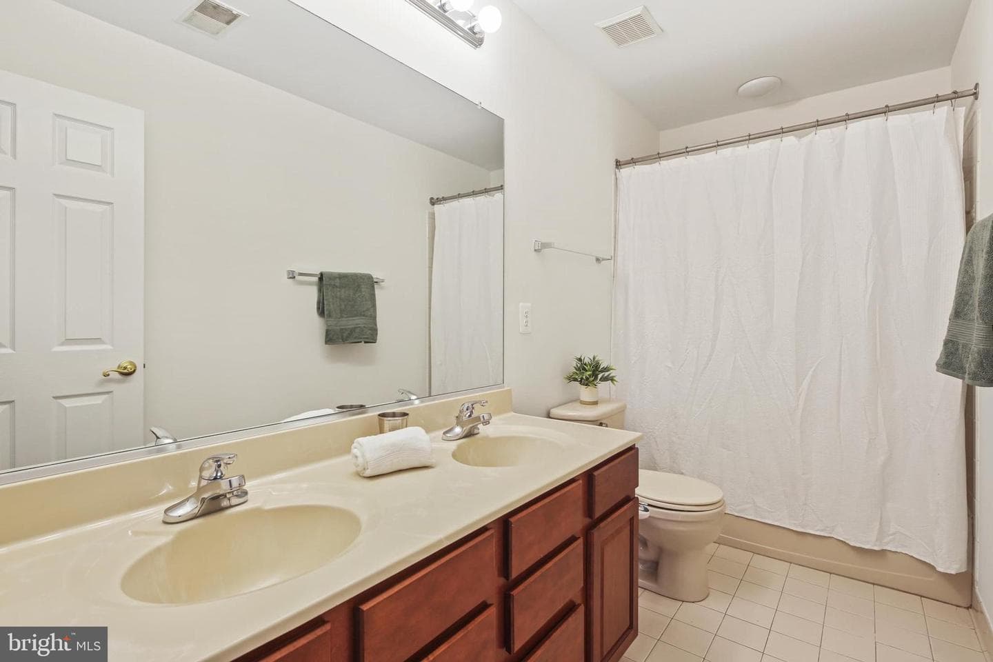 4857 Royal Coachman Drive photo 29