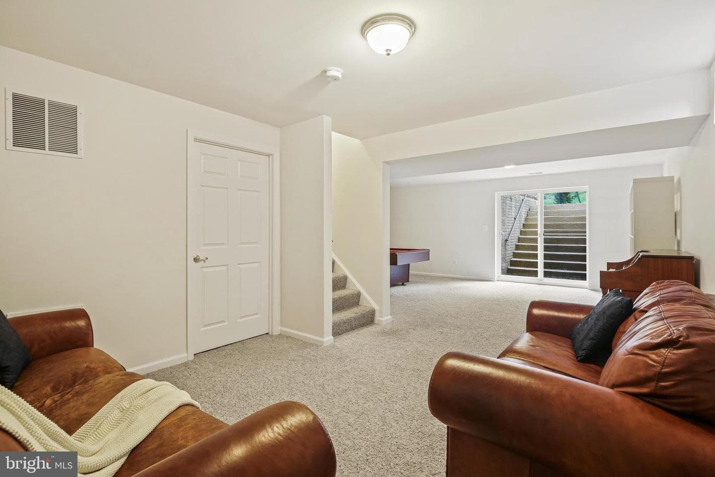 4857 Royal Coachman Drive photo 31