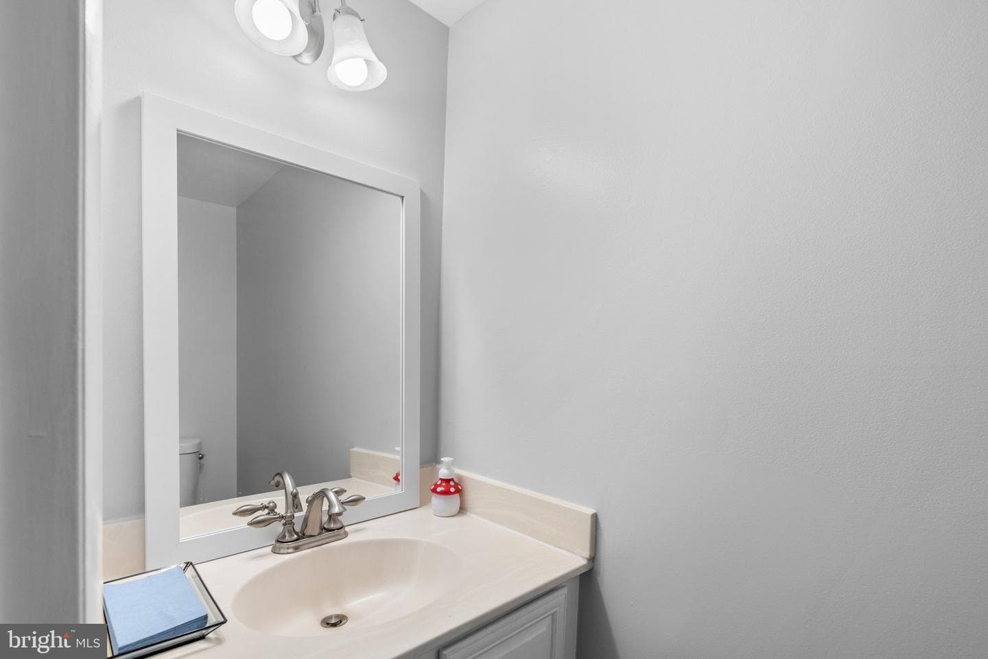 7256 Dockside Lane photo 10