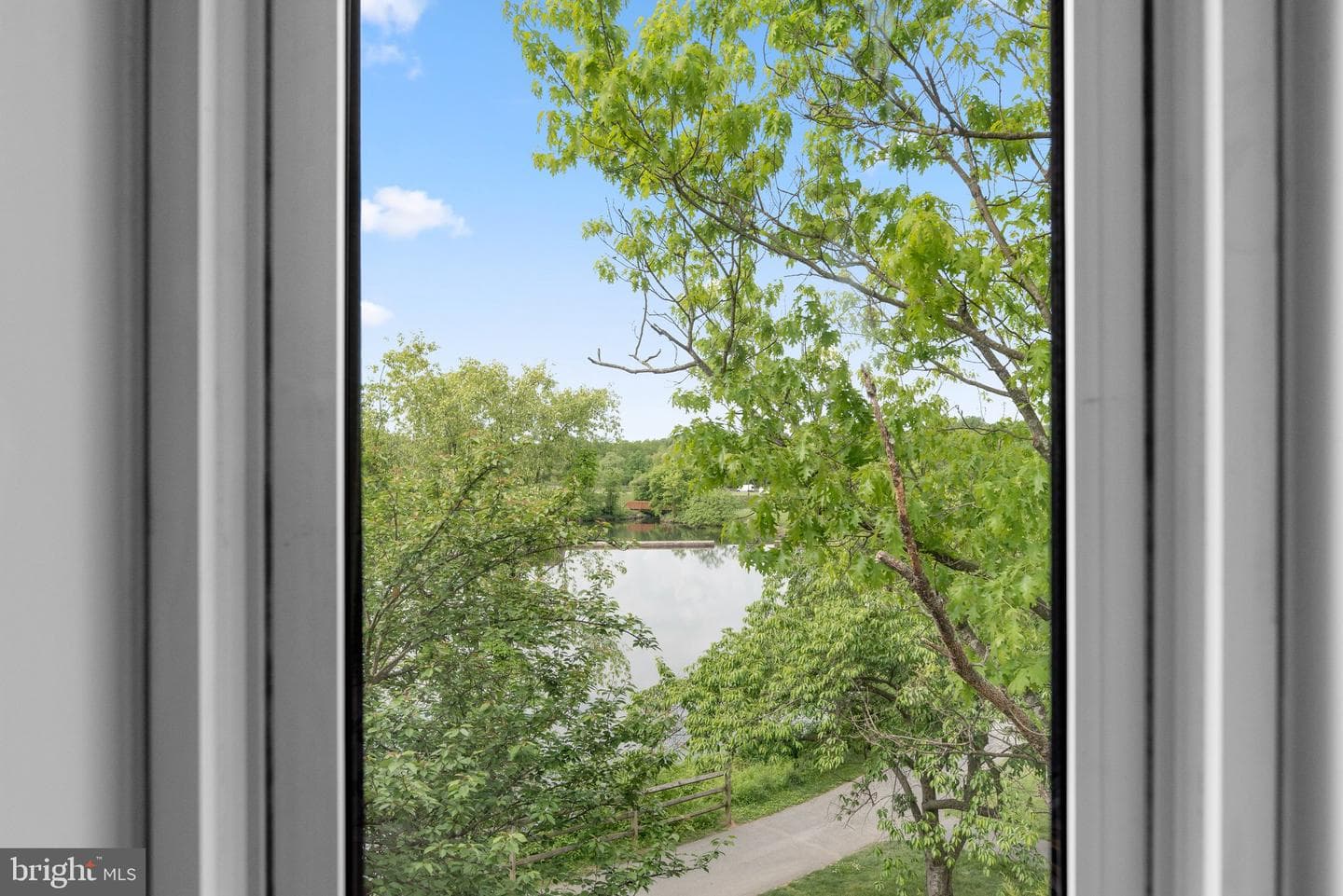 7256 Dockside Lane photo 11