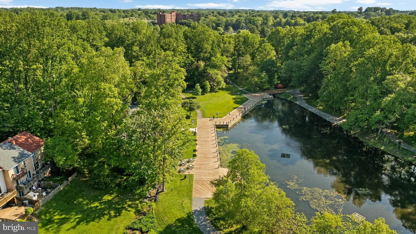 7256 Dockside Lane photo 41