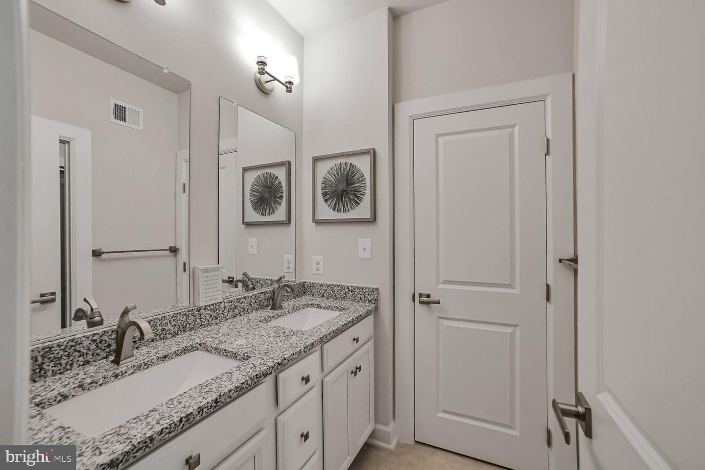 11156 Eugene Avenue photo 35