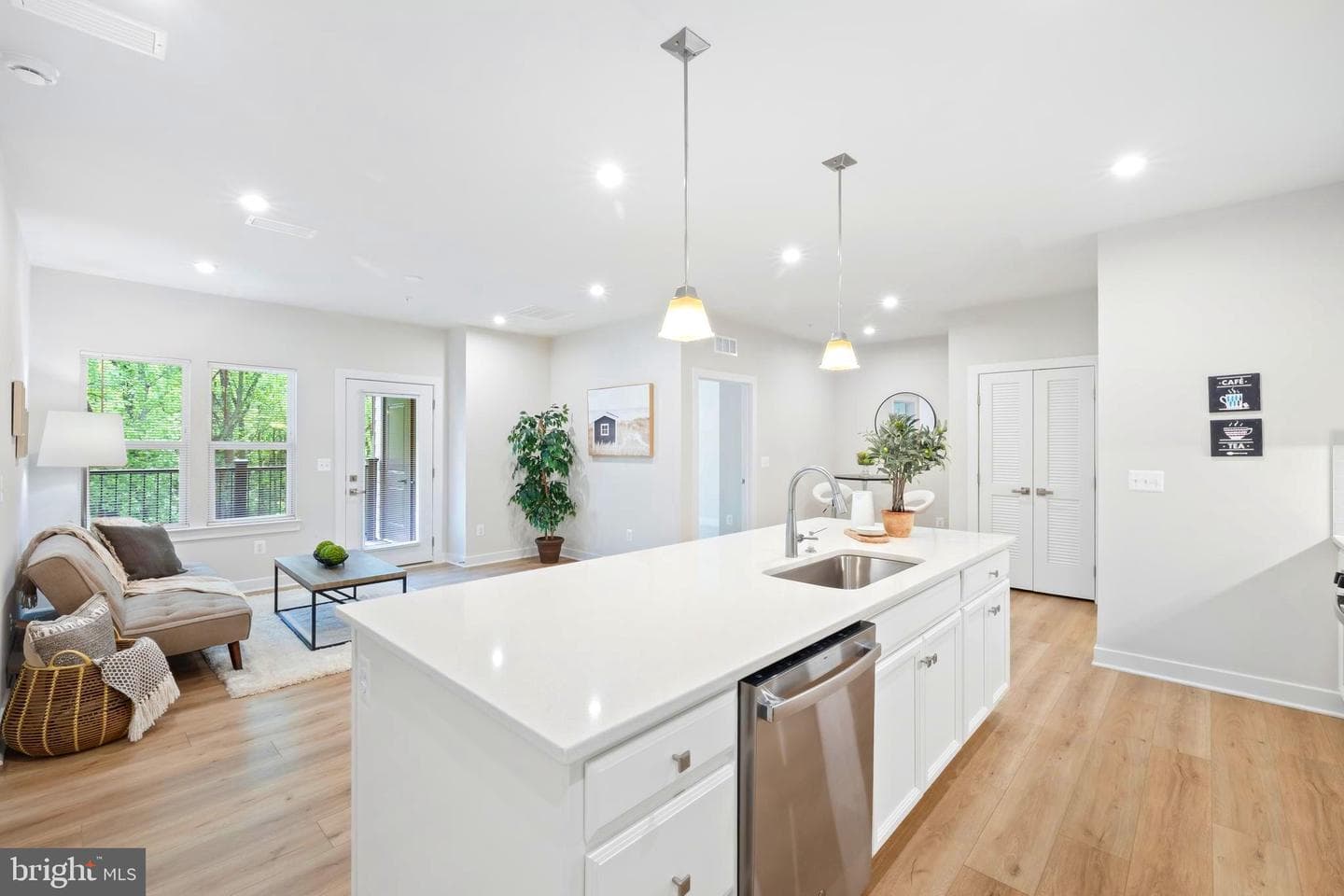 10391 Resort Road #q photo 4