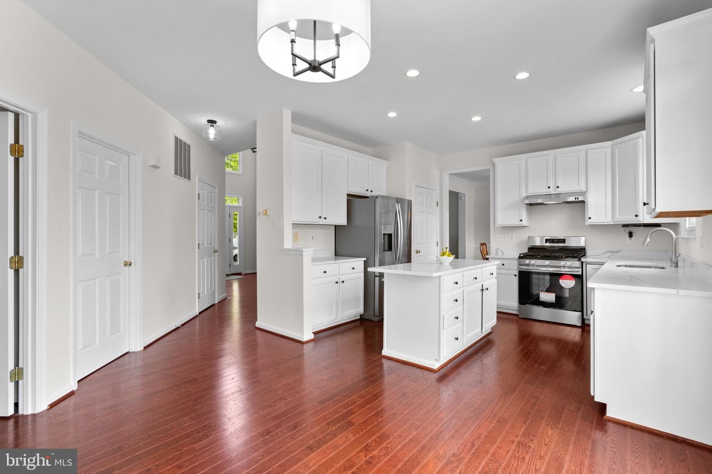 11221 Chaucers Ridge Court photo 13