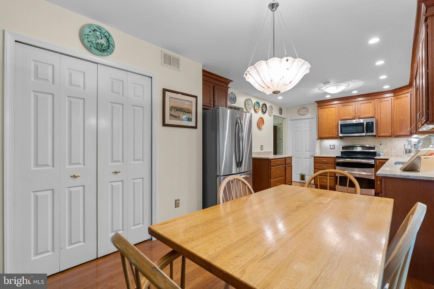 5292 Corncockle Court photo 8