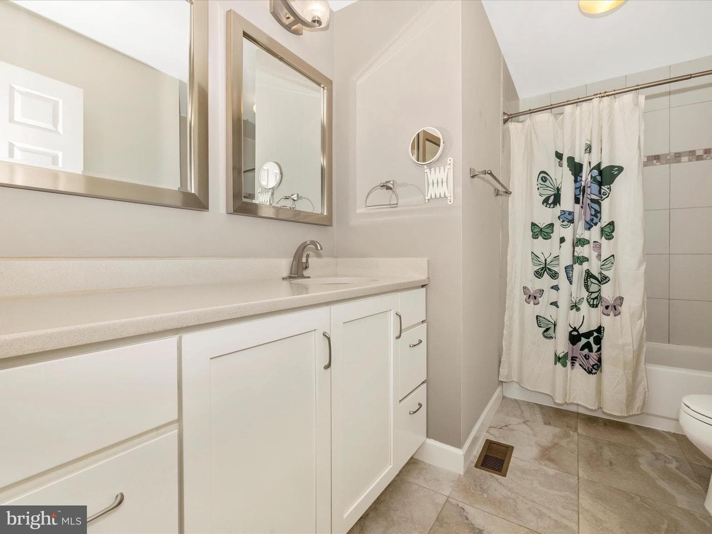 5609 Foxcroft Way photo 23