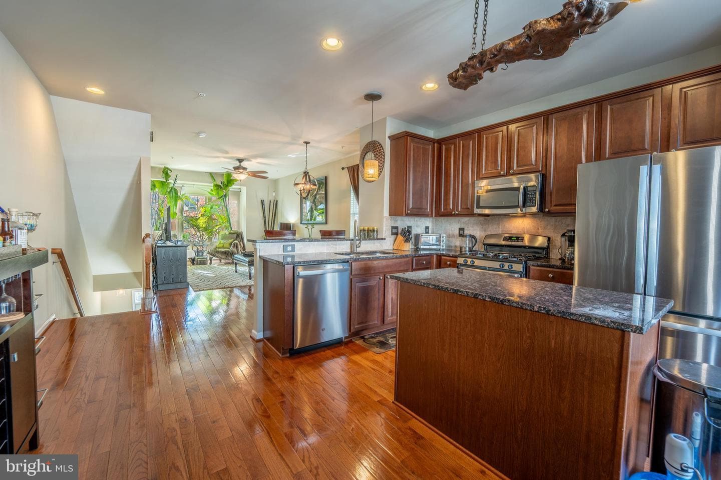 7111 Penny Lane photo 8