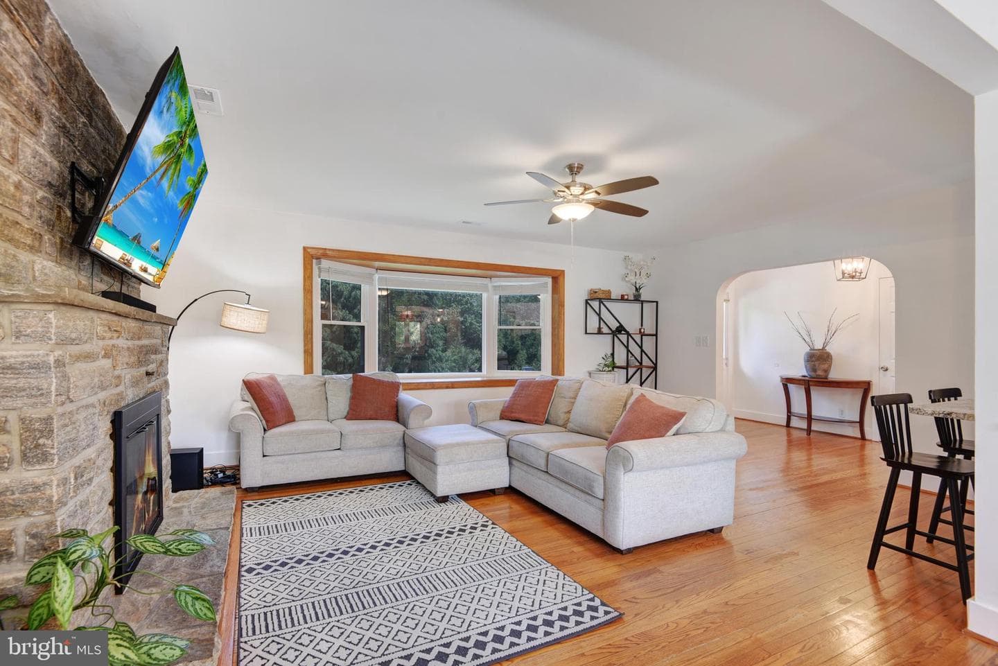 8113 Valley Lane photo 13