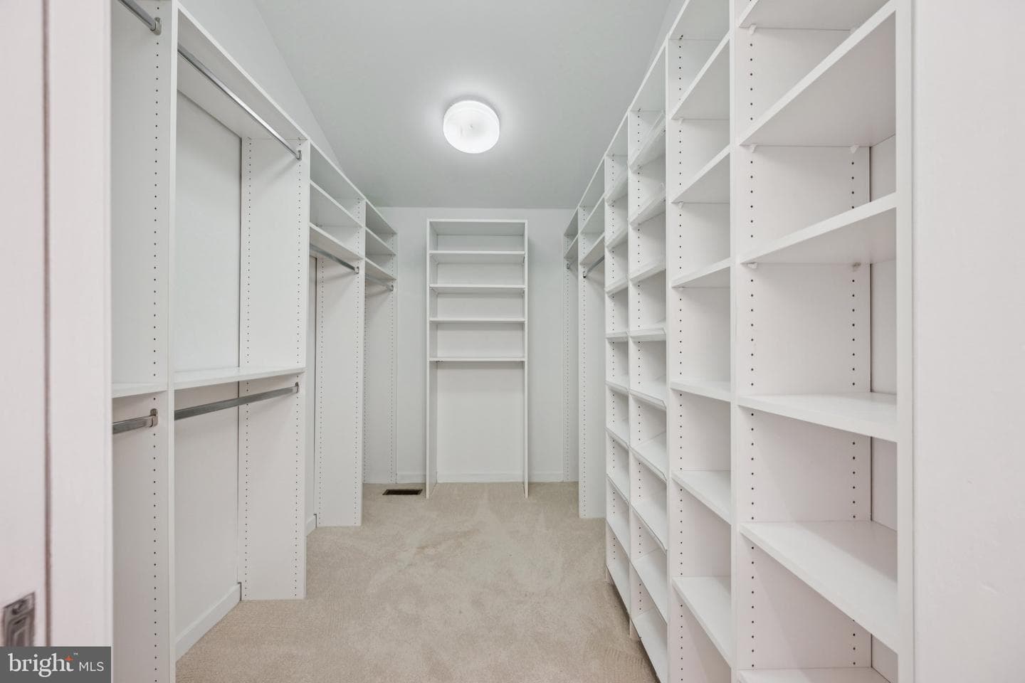 5055 Amesbury Drive photo 22