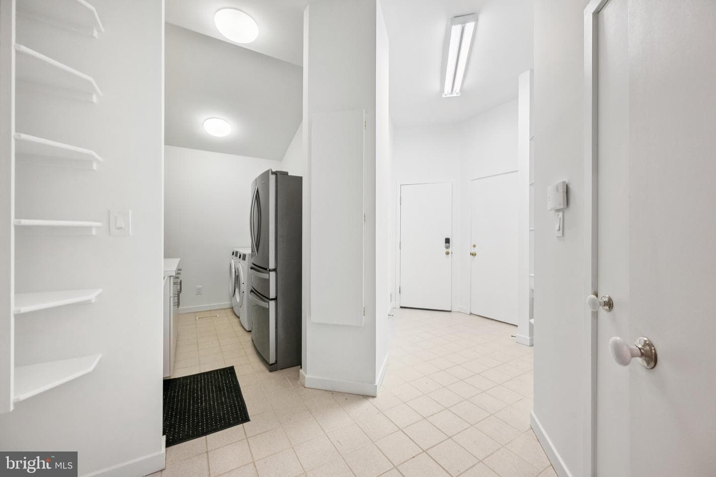 5055 Amesbury Drive photo 24
